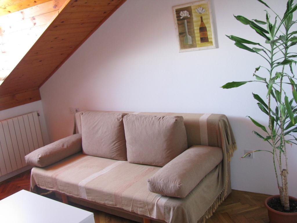 Apartment Marietta Tribunj  Bilik gambar
